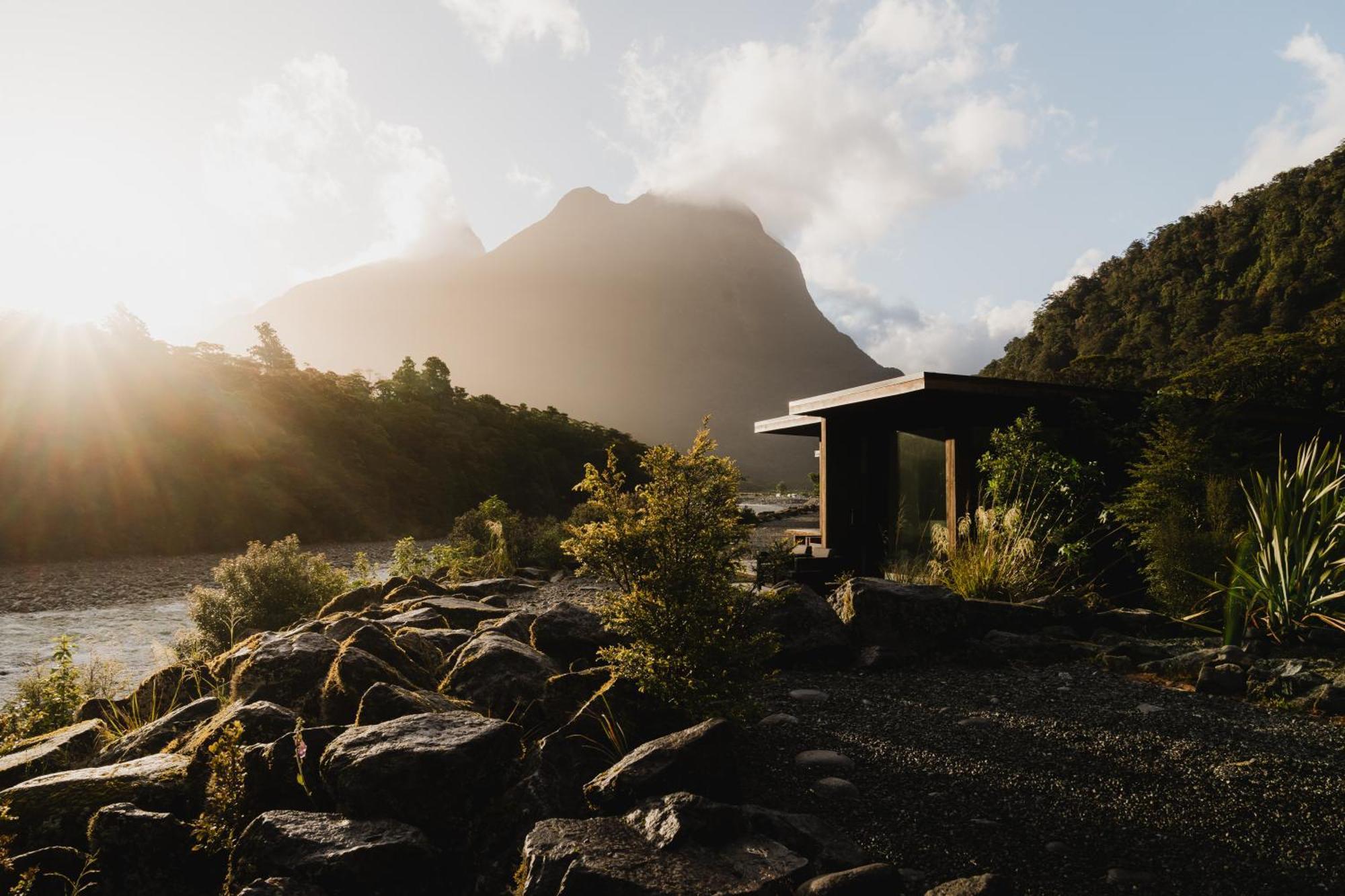 Milford Sound Lodge Bagian luar foto